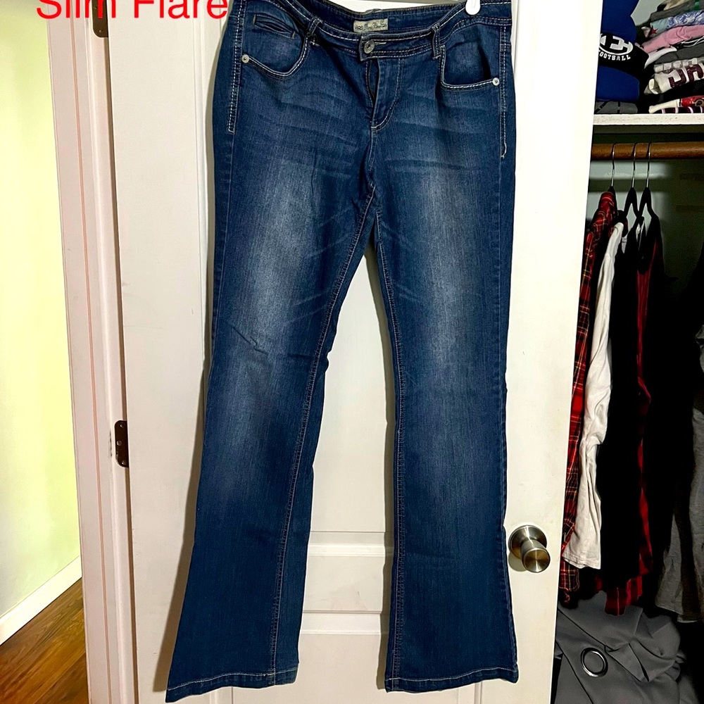 Like New Paris Blues Slim Flare Jeans